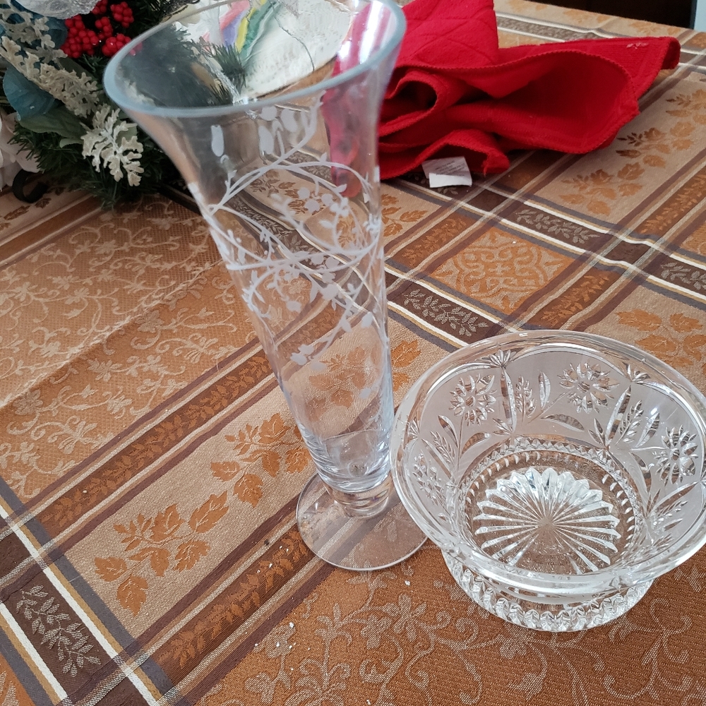 Vintage bud vase